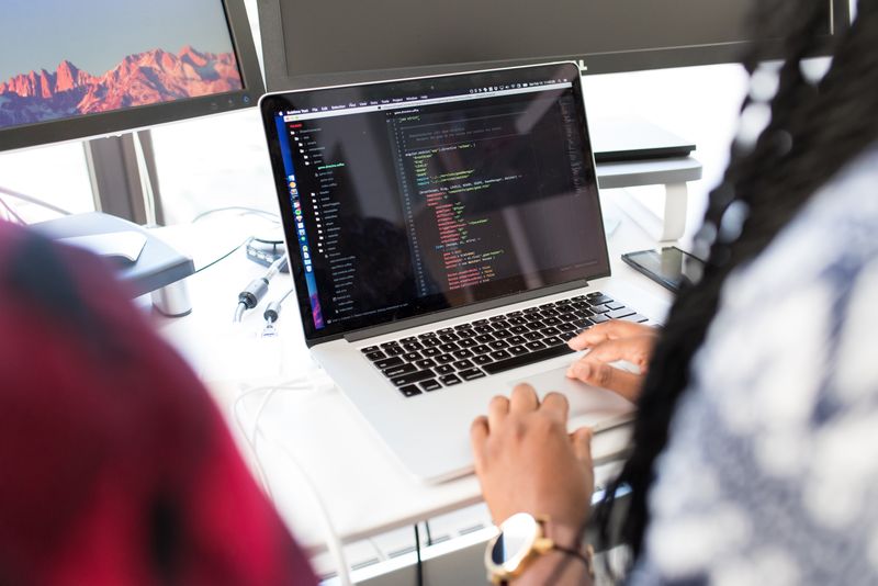 Trends 2026 – Die 10 wichtigsten Entwicklungen für Industrie, Produktion, Dienstleistung & Logistik