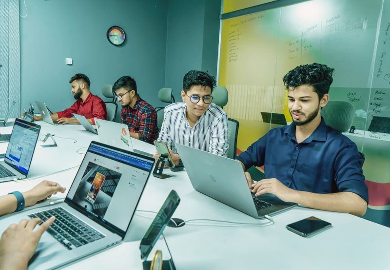 Startup Scouting: Warum die spannendsten Innovationen oft ausserhalb des eigenen Unternehmens entstehen